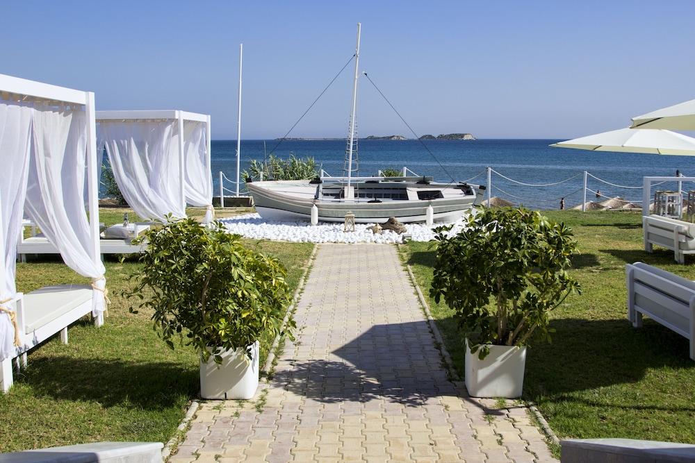 Argile Resort Mantzavináta Exteriör bild