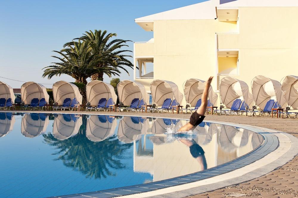 Argile Resort Mantzavináta Exteriör bild